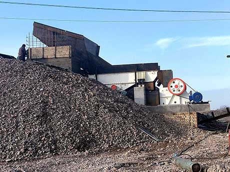 山石破碎機生產(chǎn)線全套設(shè)備如何配置？價格多少？