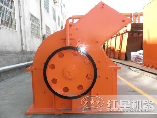 錘式破碎機(jī)近圖