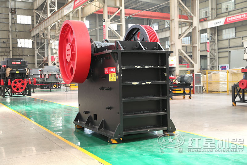 顎式破碎機(jī)制砂生產(chǎn)線初級破碎 顎式破碎機(jī)制砂生產(chǎn)線初級破碎