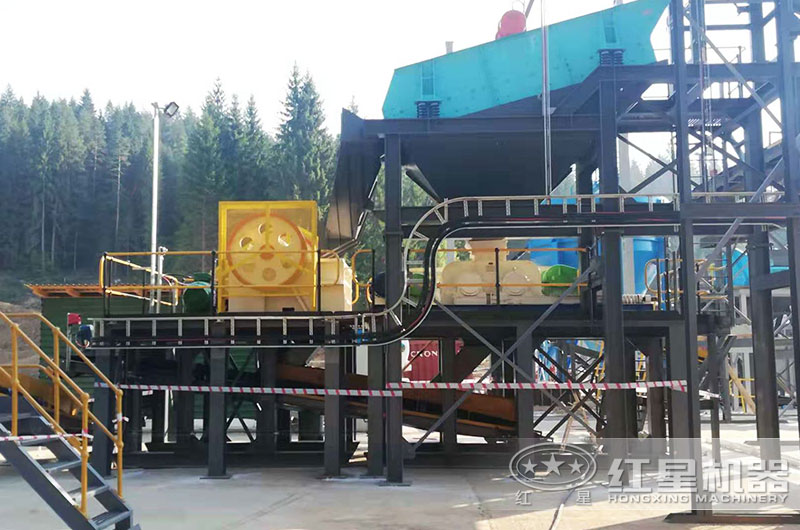 對輥制砂機工作現場實拍圖 對輥制砂機工作現場實拍圖