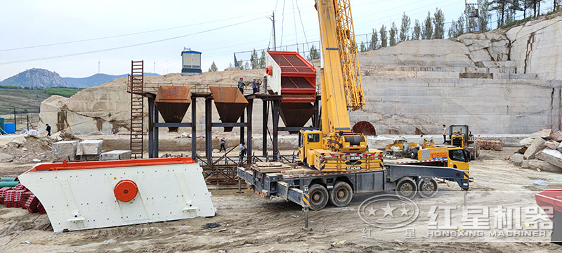 成套石料生產線客戶現場搭建中 成套石料生產線客戶現場搭建中