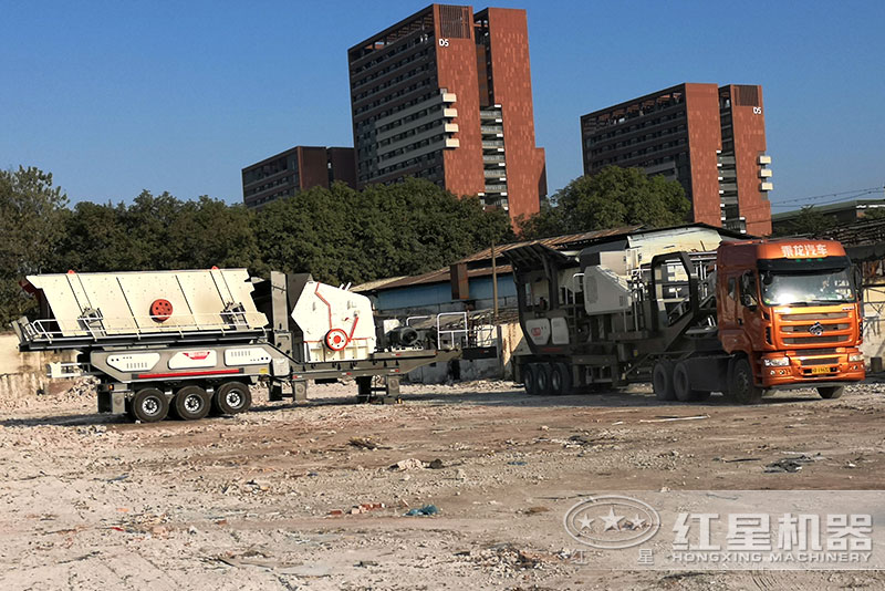 輪胎移動反擊破碎機(jī)