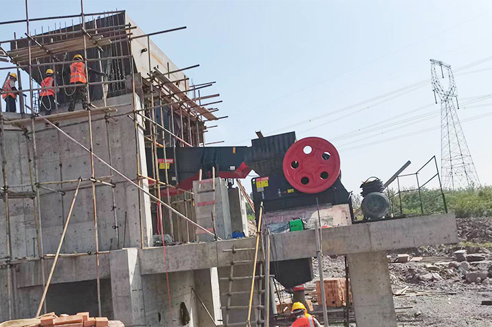 小型磚渣粉碎機多少錢一臺？