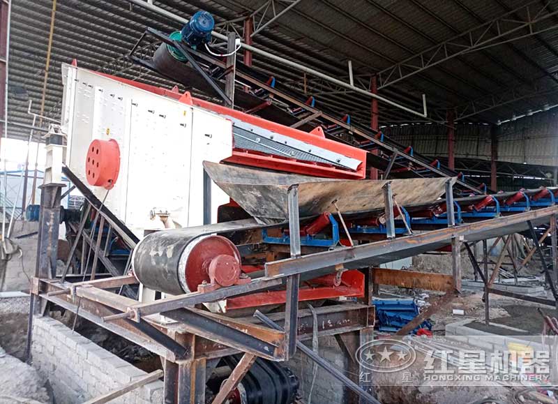 固定式石料篩分設備需要打樁固定 固定式石料篩分設備需要打樁固定