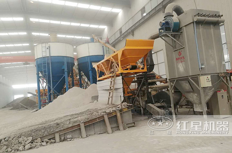 商砼站用石灰石磨粉現場 商砼站用石灰石磨粉現場