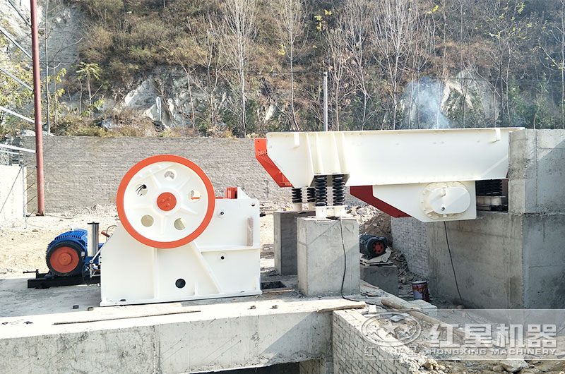 顎式破碎機現場 顎式破碎機現場