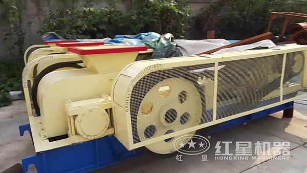 對輥破碎機廠區圖