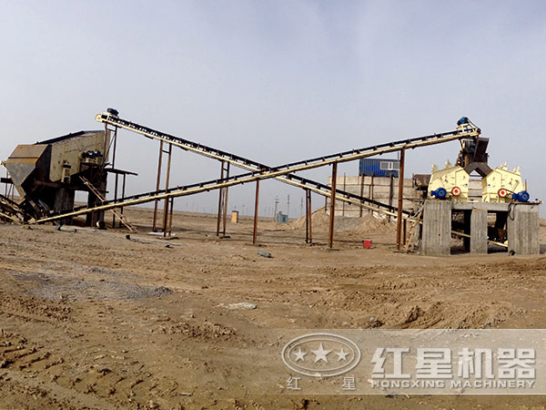 反擊式破碎機工作現場