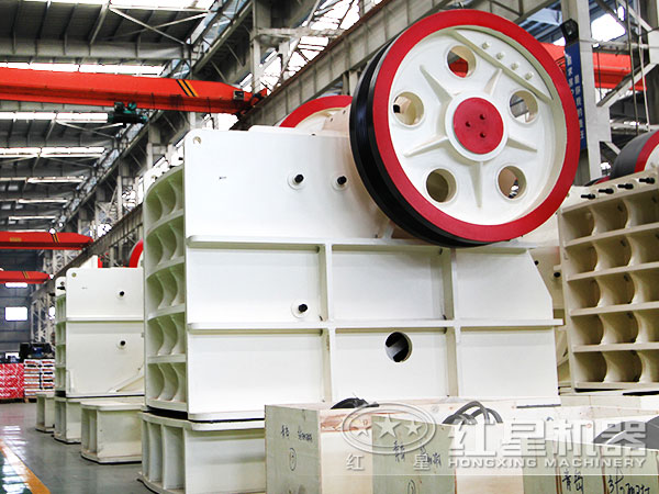 顎式破碎機(jī)高清實(shí)拍