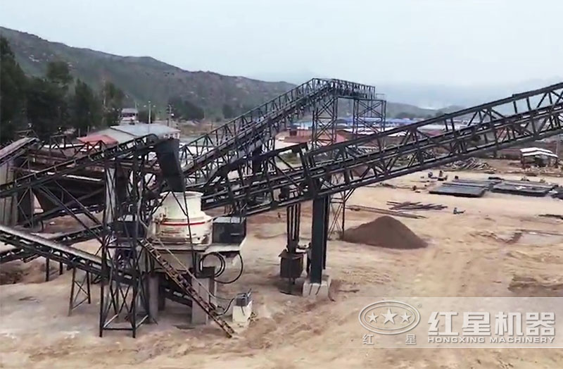 沖擊式制砂、整形機工作現(xiàn)場