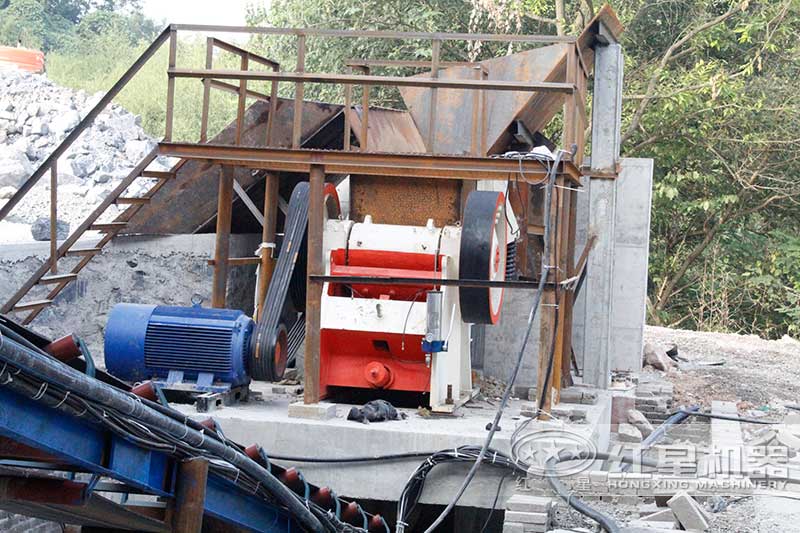 花崗巖顎式破碎機