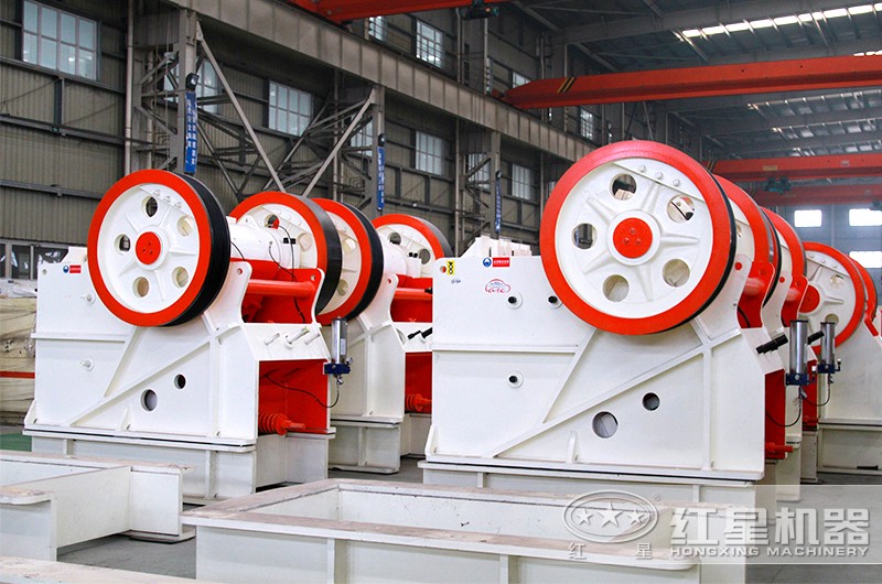 鄂式碎石機