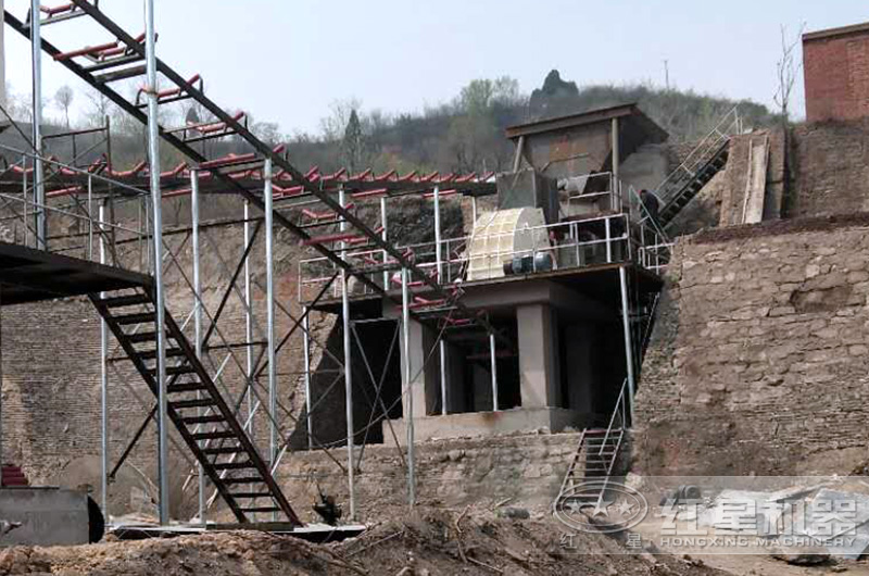 新鄉(xiāng)市破碎機現(xiàn)場實拍_盤點可選的大型破碎機