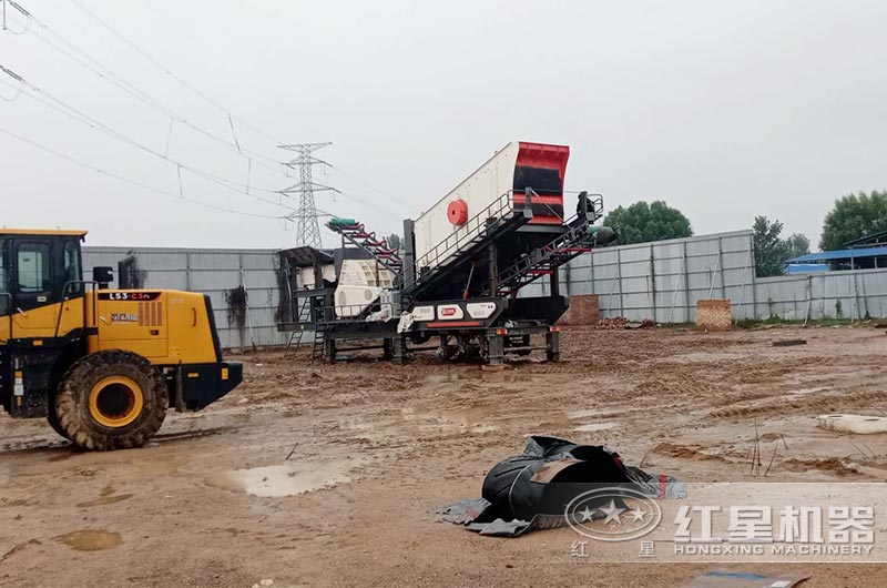 建筑垃圾移動破碎機直達工地現(xiàn)場作業(yè)