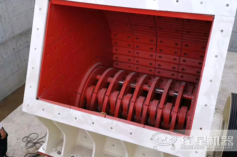 錘式破碎機破碎腔