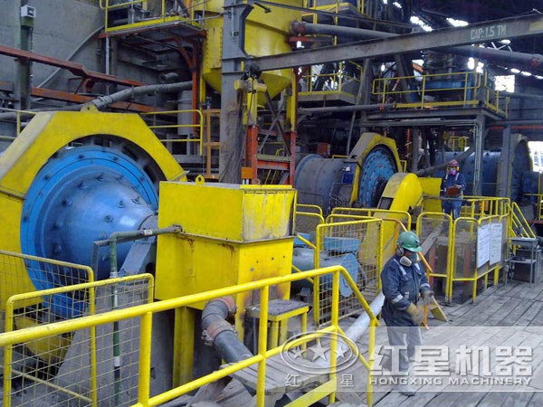 風(fēng)掃煤磨作業(yè)現(xiàn)場(chǎng)圖